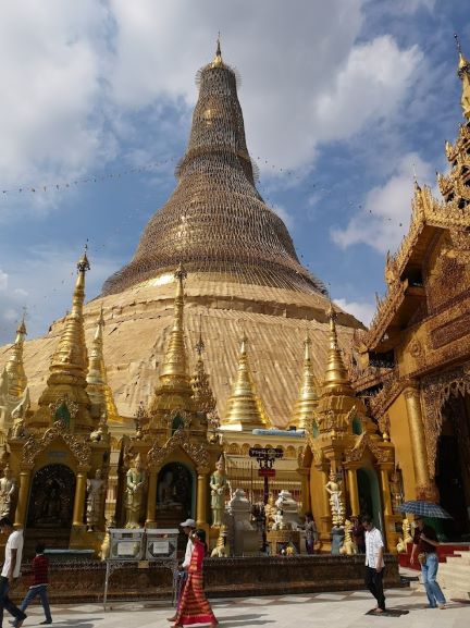 pagoda en viaje a Myanmar